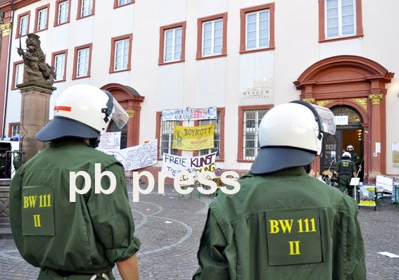 Die Welt in meinem Sucher: Polizei beendet Studenten Streik in der ...
